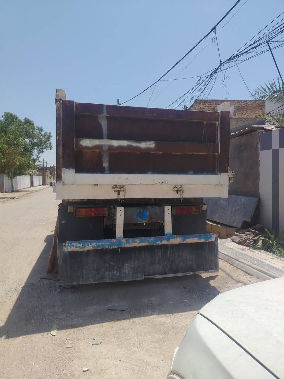 للاستفسار على رقم ***********
