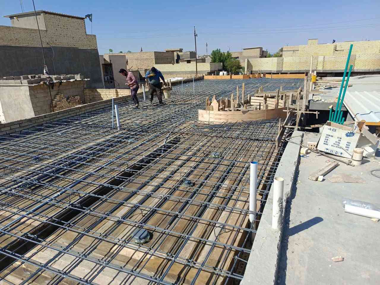 بسم الله الرحمن الرحيم
على بركه الله 

بيت للبيع خلف مدرسه الامراء الاهليه قريب عل شارع العام 
بيت جاهز خير من. الله جيب غراضك وكعد ماي كهرباء سيراميك رفت ٦٠ صب مسلح كهربائيات جاهزه 
بيت جاهز من كلشي 
تفاصيل موضحه بل خريطه وتصوير قبل البناء الحد الختام موجوده من جان قطعه ارض كلشي موجود وضاح 
داخل المنشور تفاصيل اكثر أو ستفسار 
الاتصال عله رقم 

***********
***********
