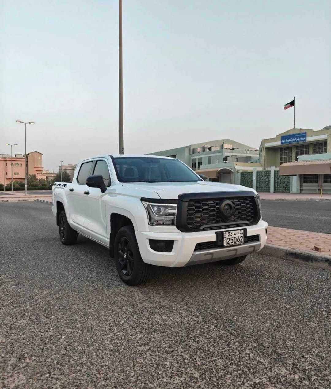 السلام عليكم 
كريت ويل باور صيني 
مكينه ٢٠٠٠ ميتسوبيشي 
موديل ٢٠٢٤ 
٦ غيار الكير  عادي
ماشيه ١٥ الف    كفاله عامه شرط الفحص كير مكينه شاصي بدي استيراد الكويت 
كشافات حساسات تحكم سكان اشاره بالمري ويل كب  شاشه كاميرا خلفيه 
وباقي المواصفات موجوده بالمنشور 
للتواصل ومعرفة باقي التفاصيل الاتصال على رقم الهاتف *********** 
يوجد واتساب 
العنوان السماوه
