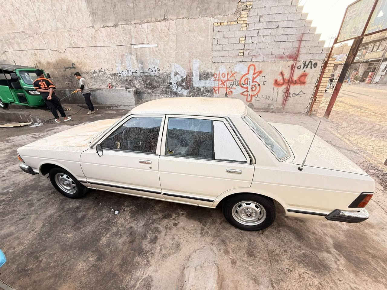 سلام وعليكم البيع  داستن مديل 80 كلشي بيهه بلادي كير ومكينه  اكسن  رقم بغداد ثاني يوم تحويل
☺️ 

رقم لهاتف
***********كورك
***********اثير 
الوكاله الانتيكه 😉

