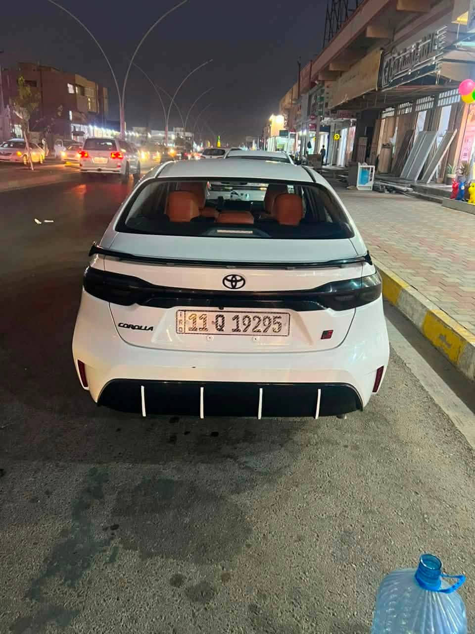 سلام عليكم
كورلا هايبرد سياره موديل ٢٤ كفاله عامه 
موصفات s
مكان سياره رمادي 
مكلف بلنشر رقم صاحب سياره 
***********
