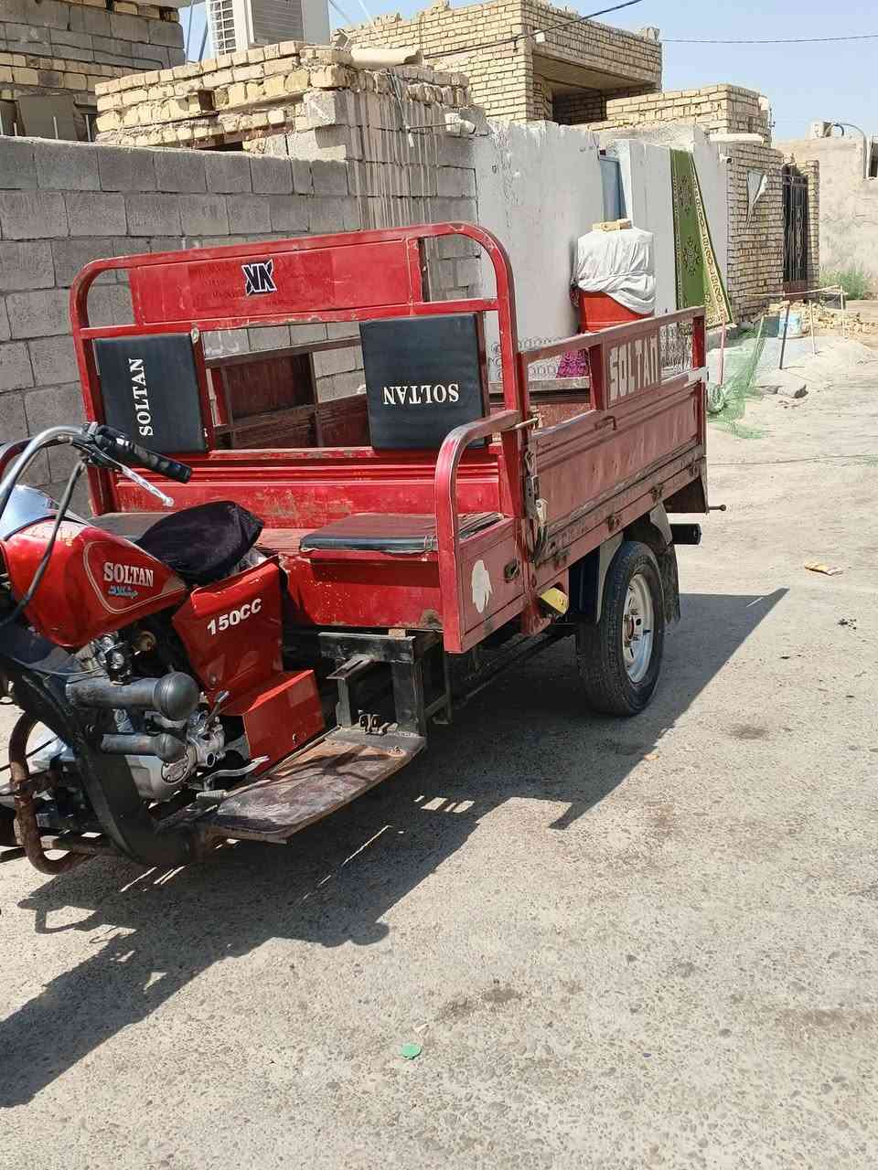 موديل 20 ثلاثه وبيها مجال
***********
