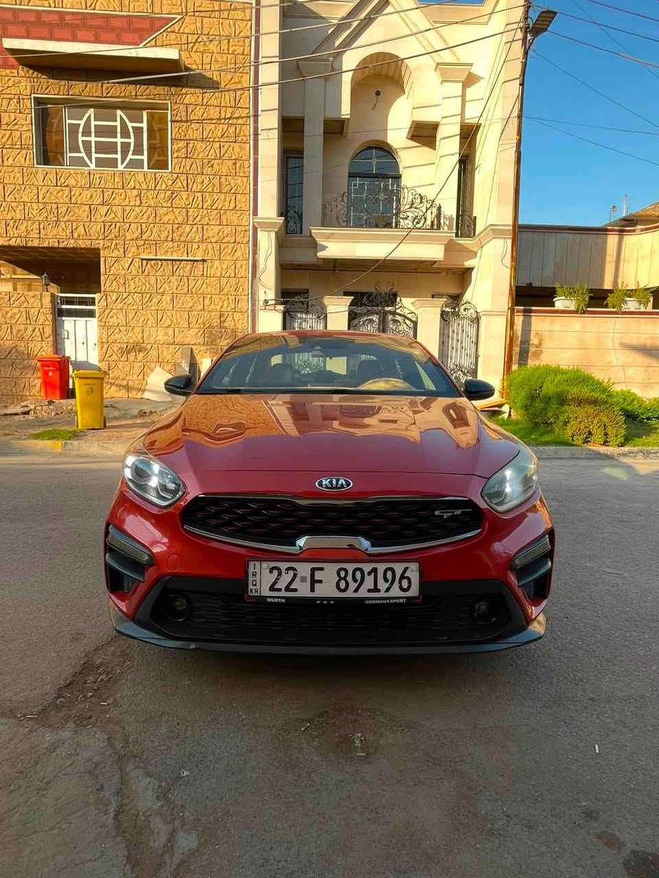السلام عليكم تحياتي للجميع 😘😘😘
***********
فورتي جيتي لاين 2021✅
لون مشمشي  🍑🍑
مكينه 2000 دوش ماشيه .mil.47 
حادثها باب جاملغ وبنيد  صور الحادث ✅
والسونار مرفق بل منشور 😉
موصافات كشنات جلد دركه D
بصمه تشغيل بصمه ابواب 💪
شاشه كار بلي شاشة اعطال 🤗
وباقي المواصفات معروفه 🫰
السعر 127وبيها مجال
 الرقم شمالي هزه وسنويه جدد✅
العنوان (بغداد) حي تونس. او المنصور✅

