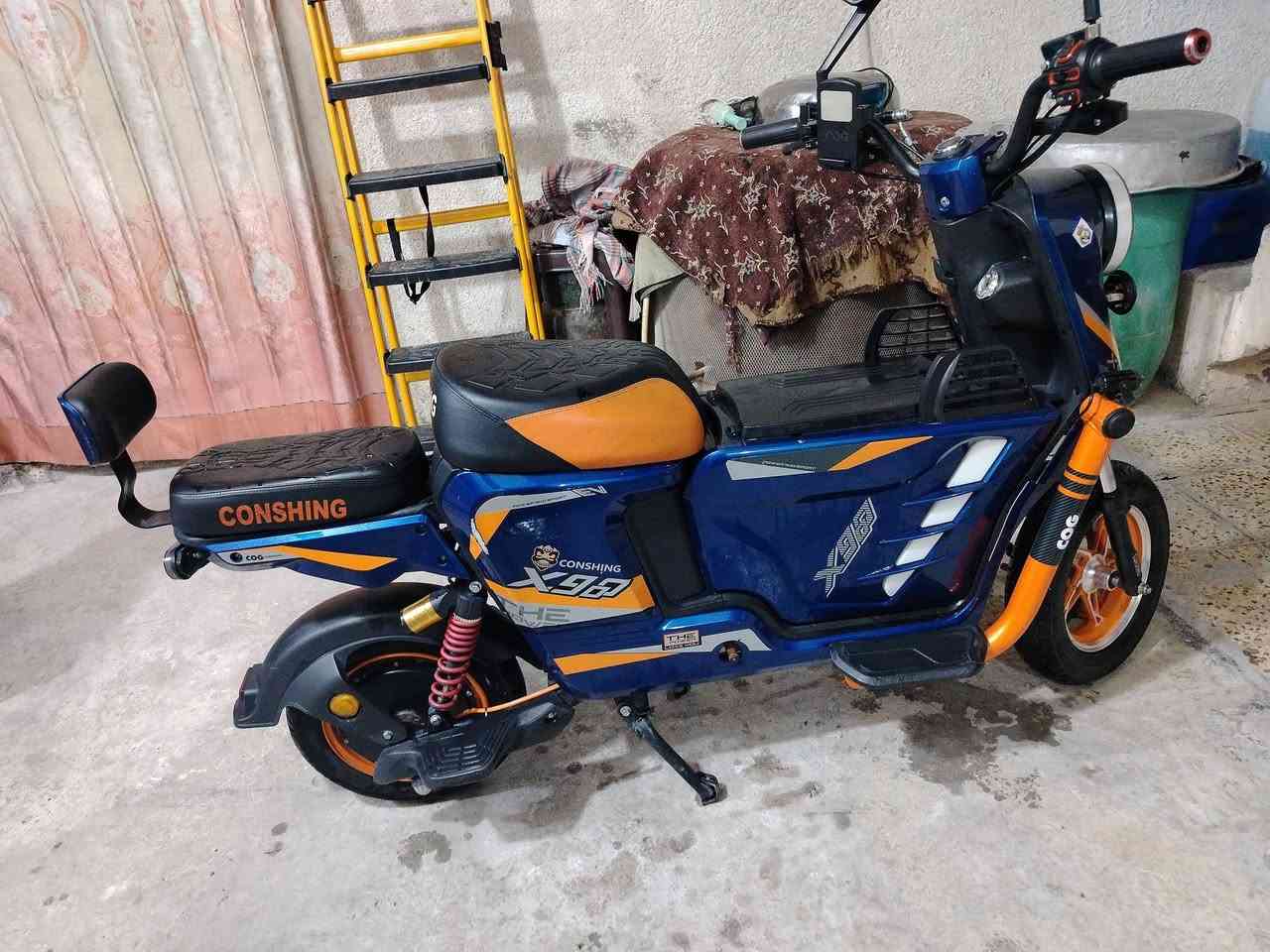 سلام عليكم دراجه شحن x900 لبيع السعر 550 وبيهه مجال العطل بس الشاشه دراجه نضيفه كلش وسريعه ومصفاتهه تخبل المكان بغداد الشعله الخطيب الرقم ***********
