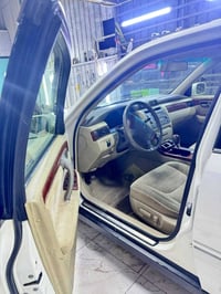 ملكه • ٢٠٠٠ • واسط