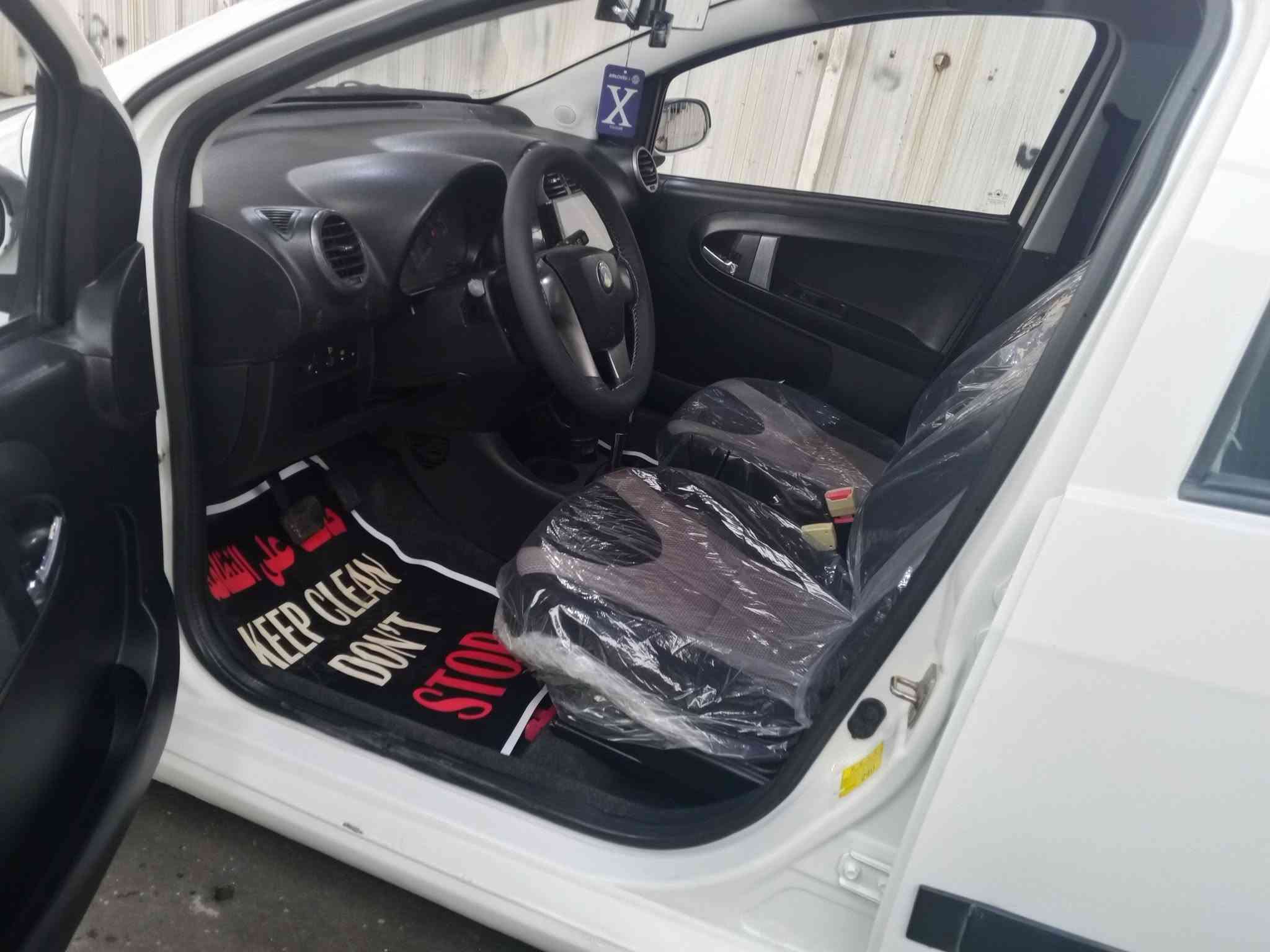جيلي باندا كروز محرك 1500 مكفول من الضربه والصبغ
محرك وكير  وضع الشركه ماشيه 80الف تبريد ثلج 
سياره جاهزه ومعروف سياقه الكروز سعره 58ورقه
‏‪***********‬‏
