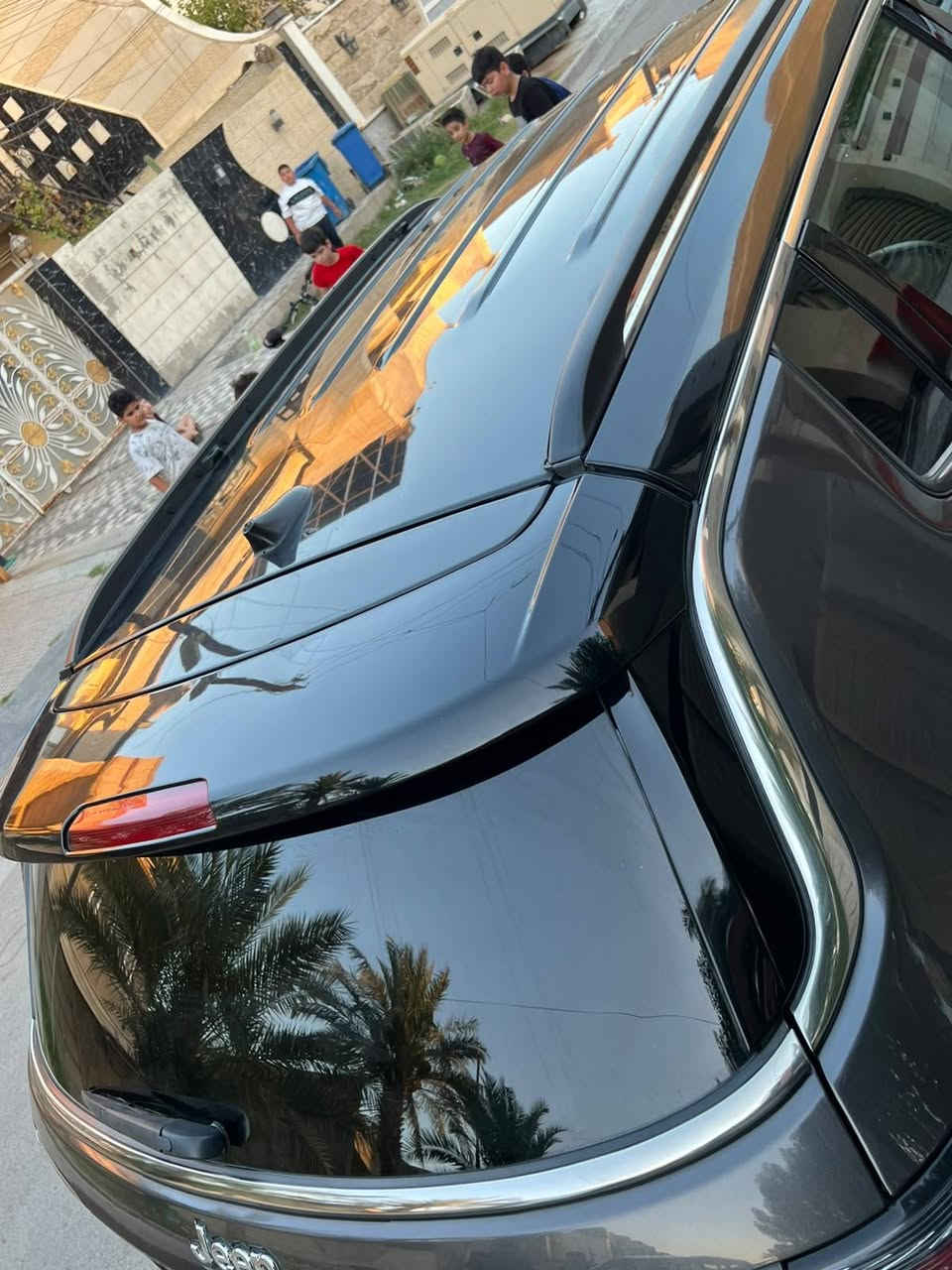 جيب كومباس
2021 لمتد فول عدى البانوراما 
مكينة 2400 
ماشية 47 الف ميل 
قطعتين تبريد 
تدفئة كشنات وستيرن 
كشنات جلد
كشن كهرباء 
شاشة جبيرة كار بلي 
4 وضعيات قيادة 
فور ويل 
عداد شاشة كاملة 
سماعات هارمن كاردن عدد 8 
مكينة كير تبريد خير من الله 
مال بيت السيارة بأسمي تحويل ثاني يوم 
رقم اربيل 
0 غرامات 
منضومة بانزين جديد اصلي 
كاملة بس نقصه تبديل هايدروليك الكير 
سونار مرفق بالصور 
صور الحادث مرفقة
ايرباك فقط بردة 
السعر 126 وبيه مجال بسيط 
مكان بغداد حي الخضراء
***********
