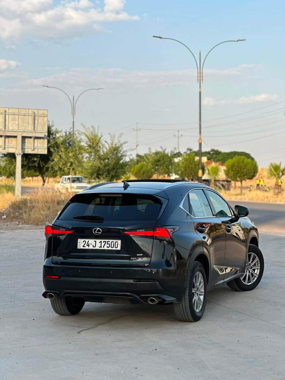 للبيع Lexus NX 300 F sport

موديل 2021 وارد امريكي 

السيارة ماشية121 كيلومتر قابل للزيادة 

فل اوبشن 

محرك 2.0L twin turbo 

حساسات امامي خلفي

رادرات امامي خلفي مع نقاط عمياء ونضام تحديد المسار والقيادة شبه ذاتية وتحذير قبل الاصطدام والإيقاف الذاتي 

كروز مثبت سرعة 

كراسي جلد مع تدفأة و تبريد + تحكم كهربائي للسائق والراكب 

فتحة سقف 

تدفأة + شفتات ناقل حركة بالسترينق 

السيارة تفاعلية بالأوامر الصوتية المباشرة 

بصمة تشغيل مع دخول ذكي للأبواب الأربعة 

اضواء زينون و LED مع اضواء نهارية 

اضواء ترحيب محيطية عند الاقتراب من السيارة 

شاشة + كاميرا خلفية 

المري الجانبية كهربائية مع خاصية التعتيم الذاتي

ثلاث أنظمة للقيادة (eco,normal,sport) مكاني البصره فقط اتصال او واتساب غير متواجد على الفيس ***********اسياسيل
***********كورك
سياره كلين مكفوله دعاميه ل دعاميه
فقد شبر باب خلفي صبغ بدون معجون بدون ايرباك
رقم شانصي JTJDARDZ8M2249617
عنوان سياره موجوده عقره. ساعه بعيدا عن أربيل موصل 
تحياتي لجميع اكر, نينوى
