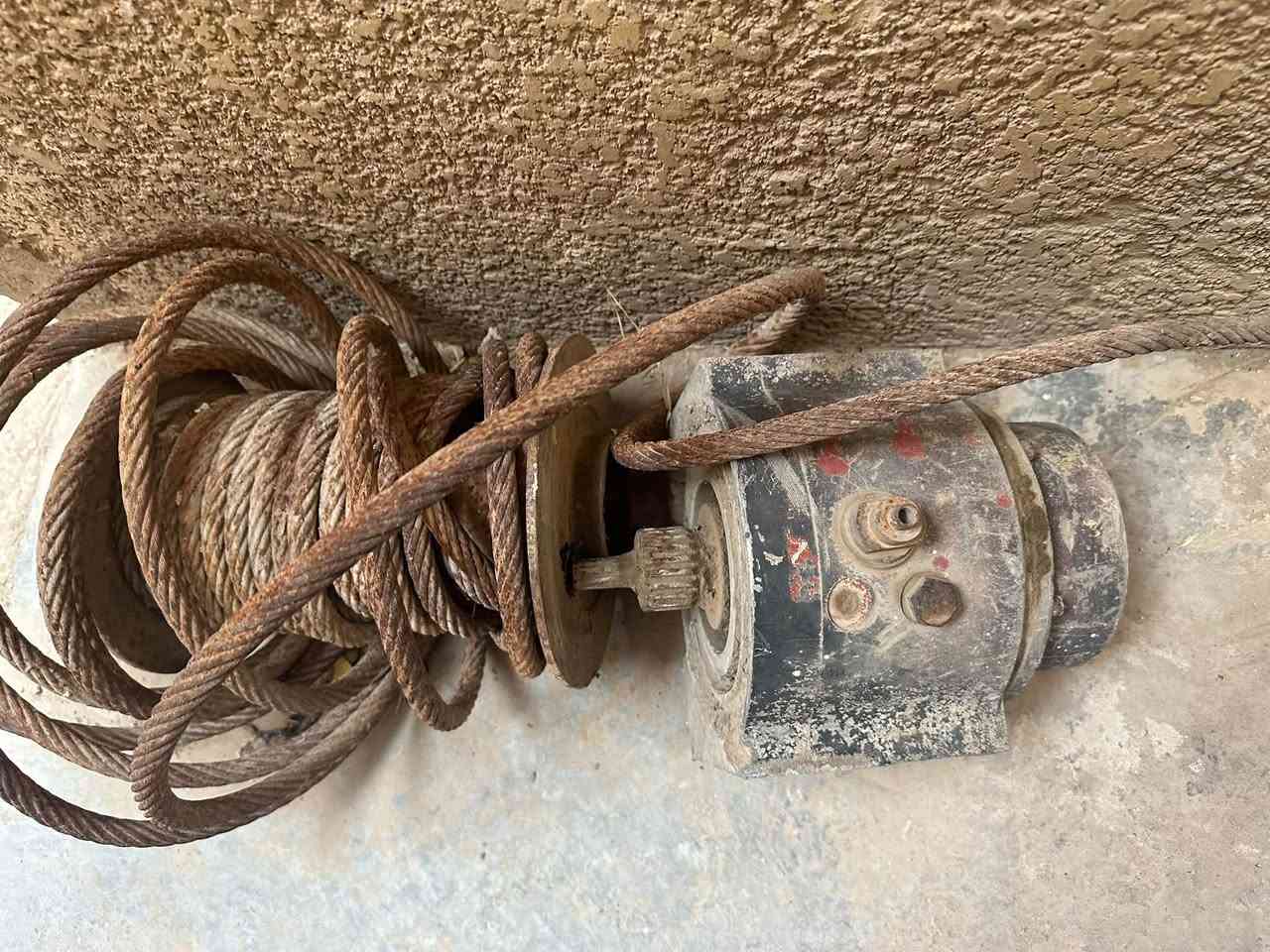 السلام عليكم ونج سحب 8طن هيدروليك مكان الونج تكريت ***********
