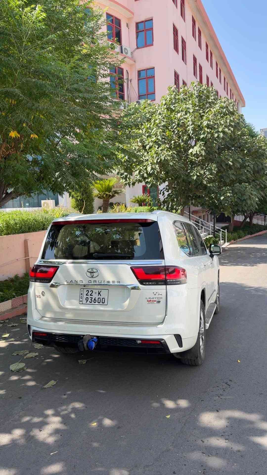لاندكروزر VX • ٢٠٢٤ • ٥٠ الف