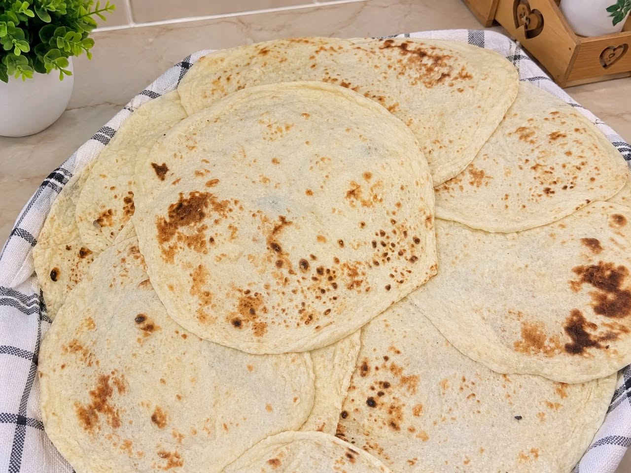 وجبات المدارس • حسب الطلب • للأطفال