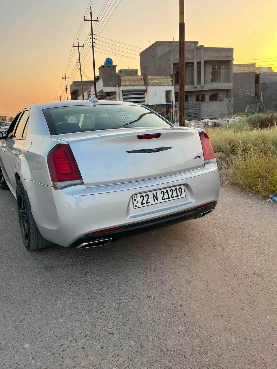 سلام عليكم 
اوباما كلايسر C300 للبيع
موديل 23  حادثها جاملغ وبنيد بدون دواخل رقم شمالي 
سيارة نصبتها تخبل بلواقع احلى من الصور
محرك 3600 بنيد محدث 
السيارة معروضة ب(238$) 
عنوان السيارة بغداد الدورة البوعيثة 
للاستفسار 
*********** محمد
