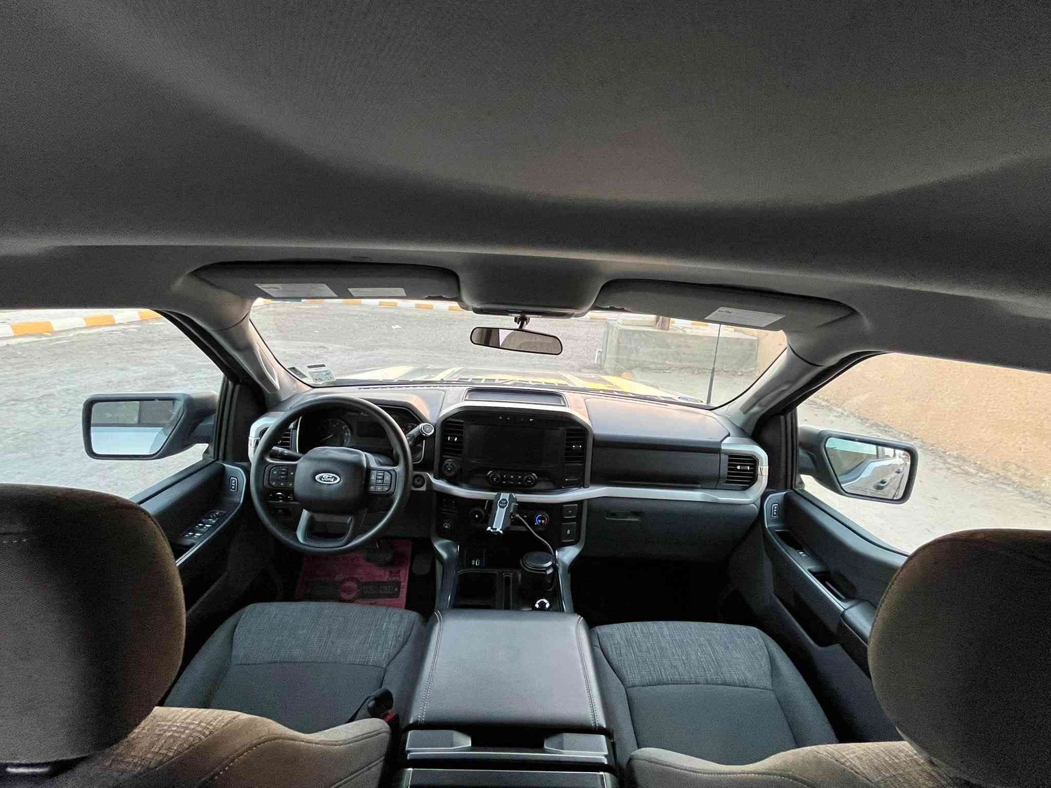للبيع او المراوس حسب القناعة
فورد F150 XLT
السعر 260 وبيها مجال 
موديل 2022
محرك 6 سلندر 3500 تيربو 
ماشيه 14 الف  
 رقم بغداد دولي 
بدون صبغ فقط بارد بلجاملغ 
باب طويل بدي قصير المرغوب 
 ارباك ستيرن وبرده 
عدة جك سبير كله كامل 
-مكان السياره سامراء 
-الاتصال على الرقم ‭ ‭ ‭***********‬
