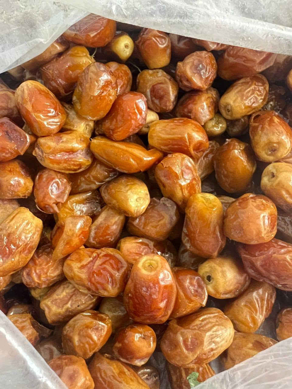 زبيب • تمر زهدي • تمر قرفلي
