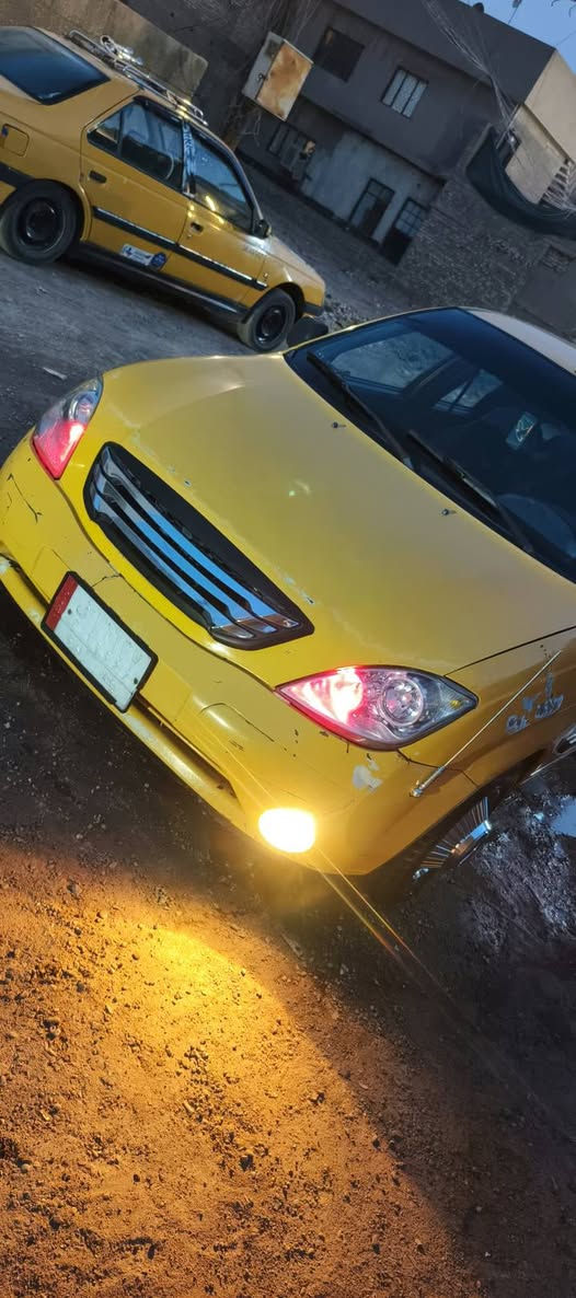 سيارة جاهزه من كلشي تحويل مباشر عليها سنتين هيئة ينخصم من سعر تبريد مكينه كير تراي ١٦٠ شواصي بدون كسر سياره بلاد بيها قطعتين جاملغ سايق وجاملغ خلف السائق فقط موديل ٢٠١٥ سعرها ٣٥ مكان بغداد ***********
