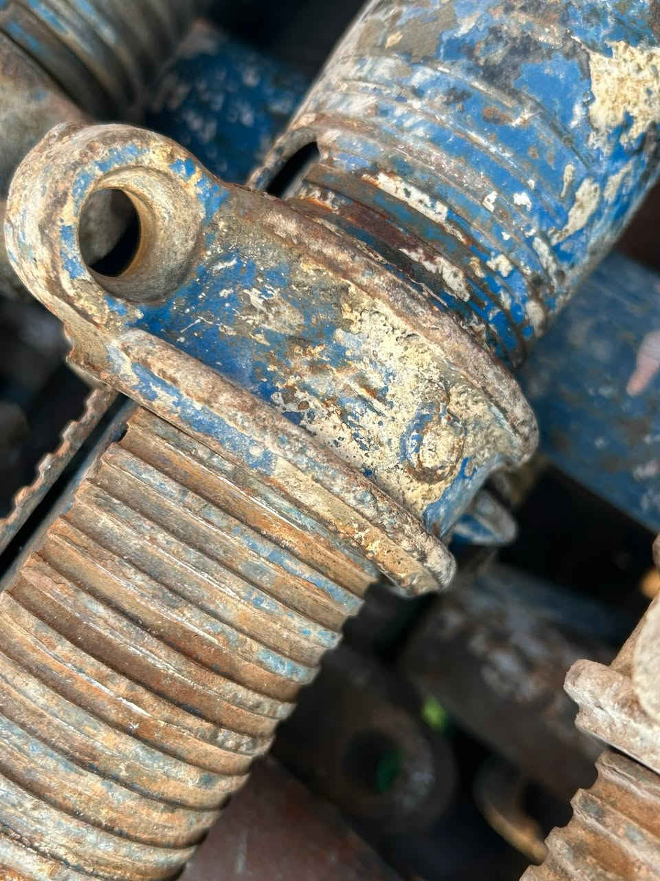 جكات حاضن للبيع نضيفات حيل شغالات العدد 250 جك العنوان حله مركز ***********
