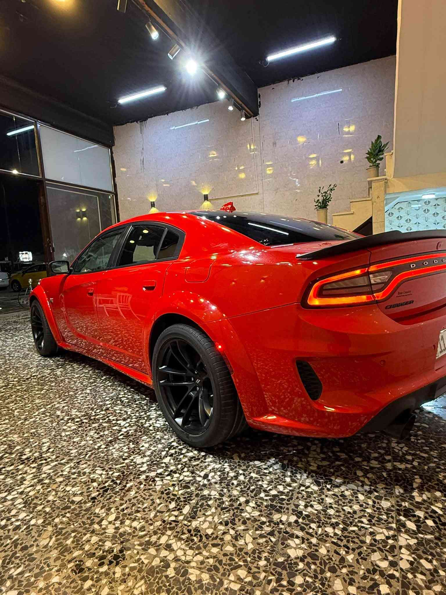 جارجر سكات باك 2023 وايد بدي اصل لاست كول ( النداء الاخير )
المحرك : V8 / 6400 🔥
الكير : أوتوماتيك
العداد : 10 الف
الون :  احمر طماطه 
الحالة او نوع الضرر : جاملغ

💎 ســعــر ✅ ::  388 📮

الـــــمـــواصــفـــــات 
 رقم بغداد شبه مميز 

 كامرة خلفية 
 حساسات خلفية 
 ويل قياس 20 انج 
 سستم صوت هارمن كأردن 
 شاشة قياس 8.5 انج اوبشنات SRT
كشنات كنتاره حضن 
 تدفئة كشنات وستيرن
 تشغيل عن بعد 
 تبريد قطعتين 
 شفتات سترين 
 وبقية مواصفات معروفه عن جارجر 
الاضـــــــافــــــاات و التزويد 
عليهه شوته JLT
ستوك بوضع شركة 485hp
مابيه نقص برغي جديده جدآ 
الموقع : بغداد زيونه

رقم صاحب سيارة 
***********
