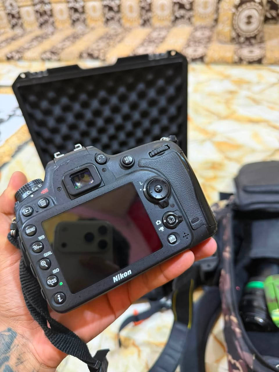سلام عليكم درون وكامرا للبيع
درون MAVIC 2
درون نضيفه وحلوا ستعمال قليل 
كمبل ١٠ حساسات رجوع ذاتي مانع صتدام 
مواصفتها كلش كلش حلوا 
غراضها كامله مع 3 بطاريات 

كامرا Nikon 7100 كامره نضيفه وحلوا 
كذالك ستعمالها والمرغوبة حالياً مع زوم 
وغراض كامله مع جنطه 

رقمي ***********
