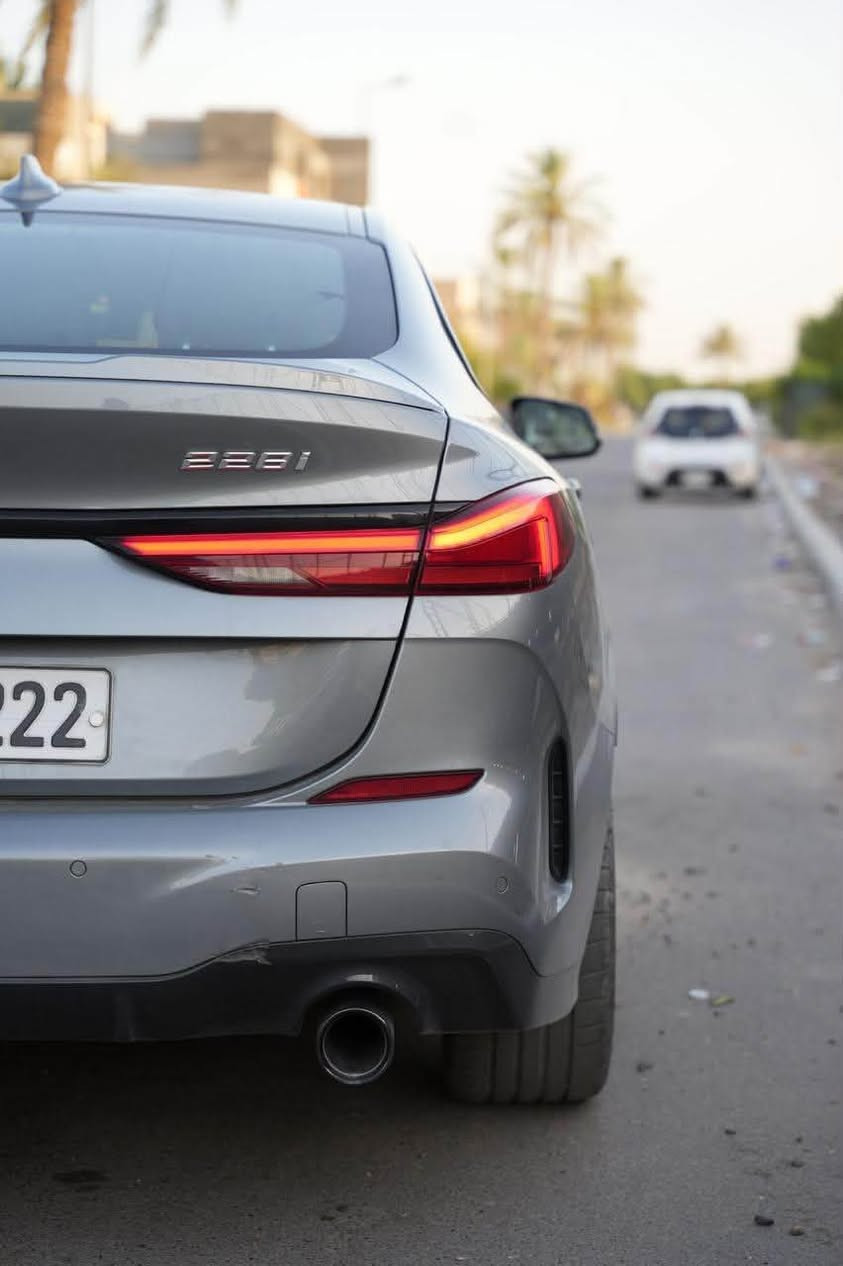 بيع مستعجل متوازي
للبيع bmw الفئة الثانية 228i 2022  
السيارة m بكج بلادي ويل 19 بلادي 
بدون ايرباك حادث خفيف صور الحادث بالمنشور
 فول مواصفات ماشية 39 ميل 
رقم اربيل مميز ب اسمي تحويل ثاني يوم
بدون نقص برغي صفر مسج 
تخم تاير امامي جديد باتري agm سعرة 300 البارحة شديتة
السعر 210 الشراي يتصل ***********
مكاني بغداد شارع فلسطين بيع فقط بدون مراوس
