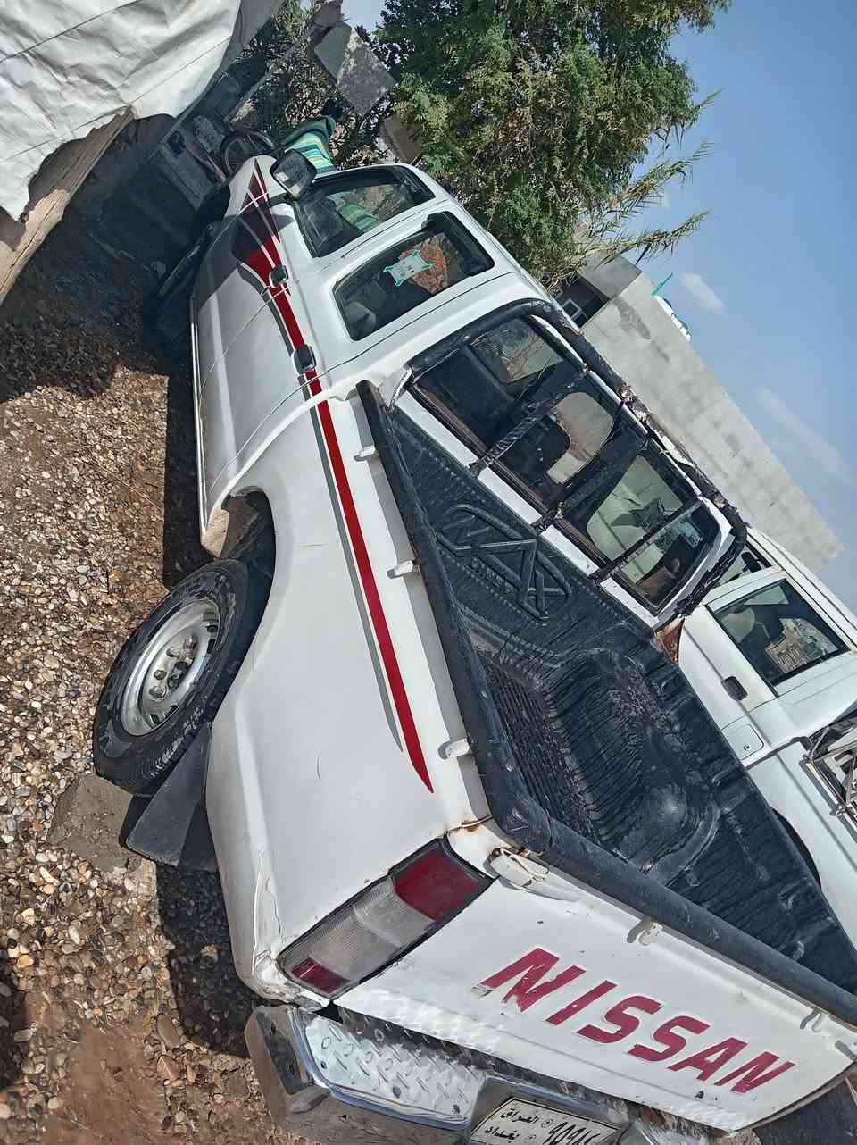 نیسان مۆدێل 2002 ئارمی دهۆک گێڕومەکینەو اکسل بەشەرت تەبرید بەشەرت چوارتایەی تازەی لەژێرە سەقفووشانی بەشەرت دەعموو لێدراوی نیەتەقەو ڕەقەی بەشەرت کارەبای بەشەرت ماڵی دۆستە سەیارەی ماڵە هی مەعرەز نیە مەڵێ نرخ مشتەریت جەرەسکە لەخزمەتام  شوێن کلار سموود ژم ***********
