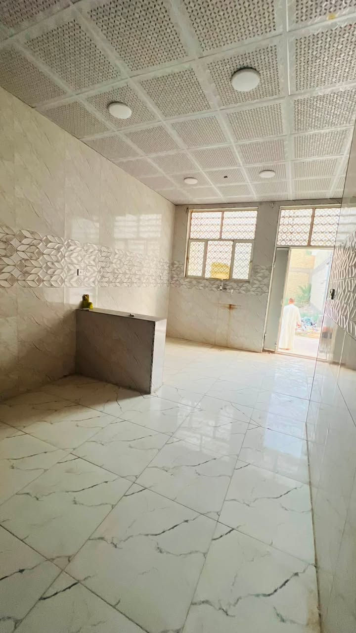 دار 50 متر للبيع
النداء  رقم العقار 46401
بناء جناي درجه اولى طابق واحد
للتواصل ***********

