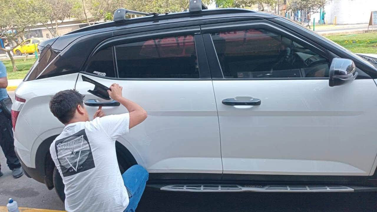 يتوفر لدينا دوسات جانبية اصلية هونداي كريتا 
للحجز راسل الصفحه او اتصل بنا على الرقم *********** او واتساب يوجد توصيل 🚚 لجميع المناطق والمحافظات
