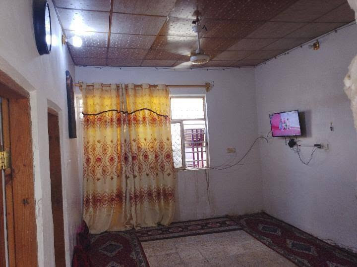 السلام عليكم بيت للبيع غرفتين وصاله واستقبال ومطبخ وصحيات   مساحته 140. السعر 28وبي مجال مكان كوفه صورة الوائلي اي ستفسار على هذا رقم ‏‪***********‬‏
