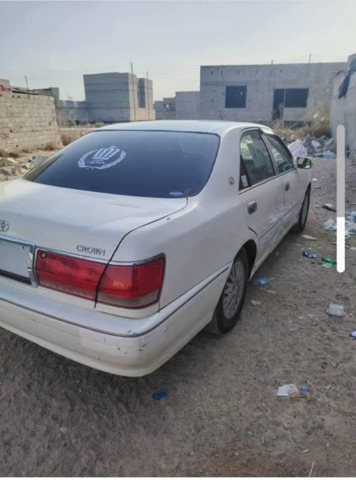السلام عليكم ملكه موديل ٢٠٠٠ بيها كصه قماره محرك ٢٥٠٠ وبيها ضربه بالجاملغ الخلفي وتبديل بنيد السيارة حلوه ورقم بصره انكليزي بإسمي سنويه لغايه ٢٩ السعر ٨٥ وبيها مجال تلفون *********** واتساب *********** بصره كرمة علي أبو صخير
