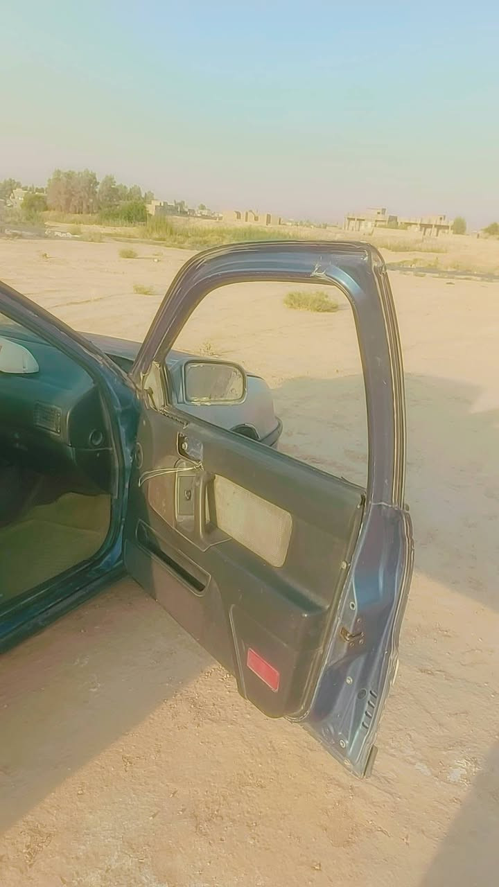 للبيع هونده النتره رقم فحص نينوى محرك وگير شرط بلا وكاله وتحويل السعر 12 ورقه وبيهه مجال الشراي يتصل *********** / ***********
