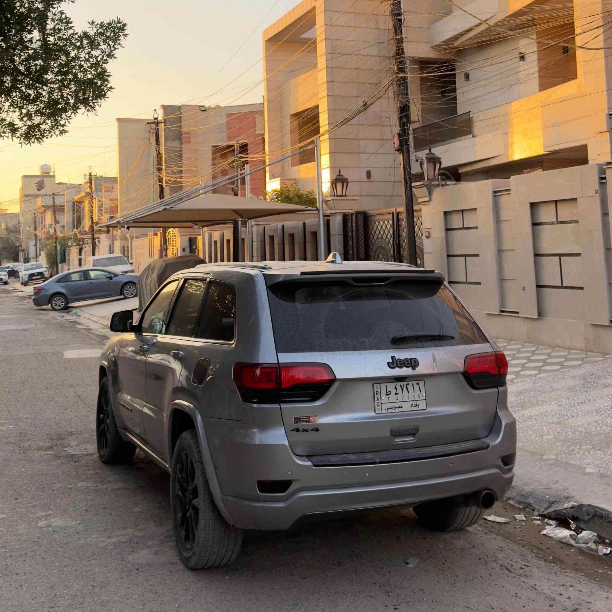 سلام عليكم
( بيع سريع مستعجل ارخص جيب بلعراق فقط قطعتين صبغ)

جيب بلاك توب مديل 2018 رقم بغداد بسمي ماشية 98 الف وارد امريكي بدون ايرباك حادث جداً خفيف سطحي شاصي لغد مكفولات فول مواصفات عدا الفتحة السيارة جداً جداً جديدة ونظيفة شادلها منظومة غاز السيارة ما بيها اي نقص كامله من اي ناحية مكينة كير جديدات الحمدلله مابيهاً شي صور حادث بلمنشور وسونارها هم بلمنشور مكاني بغداد السعر ( 167 ) وبيها مجال انشالله شي بسيط رقمي ***********
