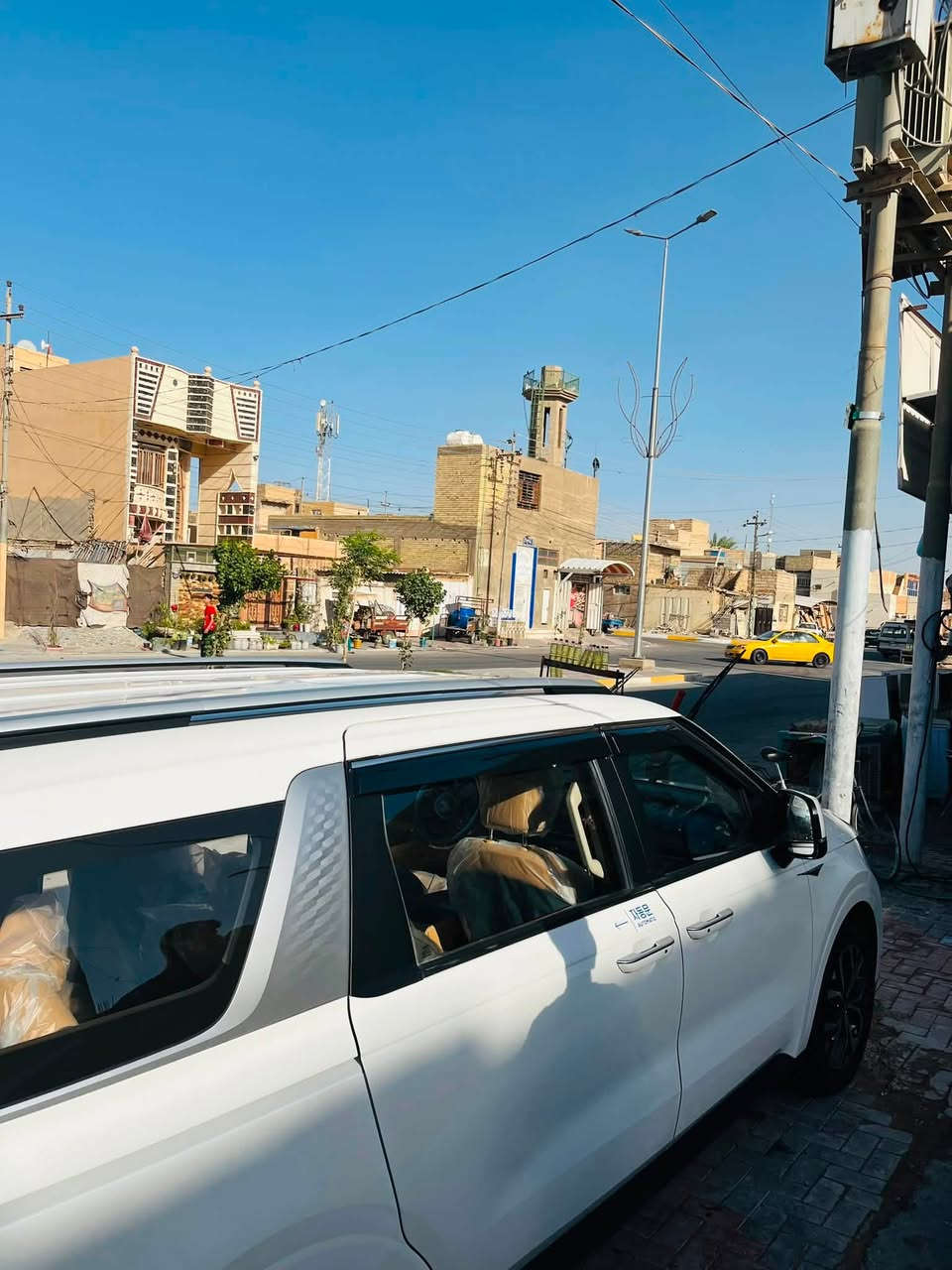 ‎السلام عليكم
‎كرنفال 2023 كوري بنزين غاز

‎1- تحكم بالستيرن

‎2- حساسات امامي خلفي

‎3- حجم المكينة V6 3500

4-المسافة المقطوعة69000 كم قابل للزيادة

5- شاشة متصلة

‎6- كامرات خلفيه 

‎7- بصمة

‎8- ويل كب 

‎9- تشغيل عن بعد

‎10- بيبان كهربائي

‎11- لاياتات لد

‎12- لايت زنون

‎13- اشاير بالمرأة

‎14- كشنات جلد بيجي

‎15- ثلاثة قطع تبريد

‎16- هيترات بالكشنات حار، بارد

‎17- هندبريك بصمة

‎18- شحن وايرليس

‎19- هيتر بالاستيرن

‎20- كشنات تدفئه تبريد 

‎21- مرأة شفط

‎22- كشن السايق مي مري

‎23- تحديد مسار

‎24- نظام قيادة سمارت, سبورت, ايكو، عادي
السعر 290
‎مكان السياره كربلاء ***********

