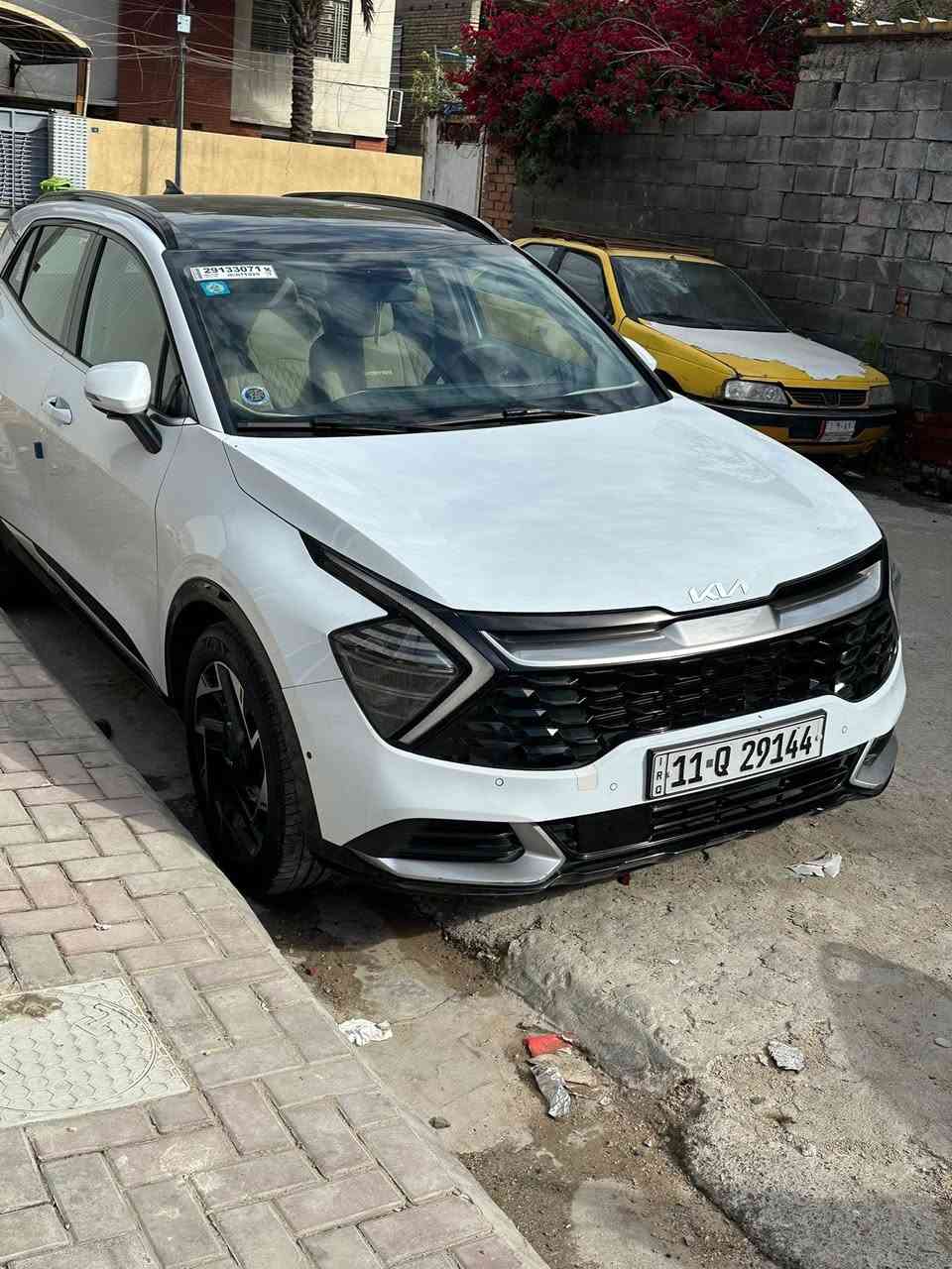 السلام عليكم سبورتج موديل 24 خليجي ماشيه 38 فول صار بيها حادث وضربتها بسيطه وصور السونار مرفقه بلمنشور عنواني بغداد السعر ٢٠٠ وبيها مجال بسيط ***********
