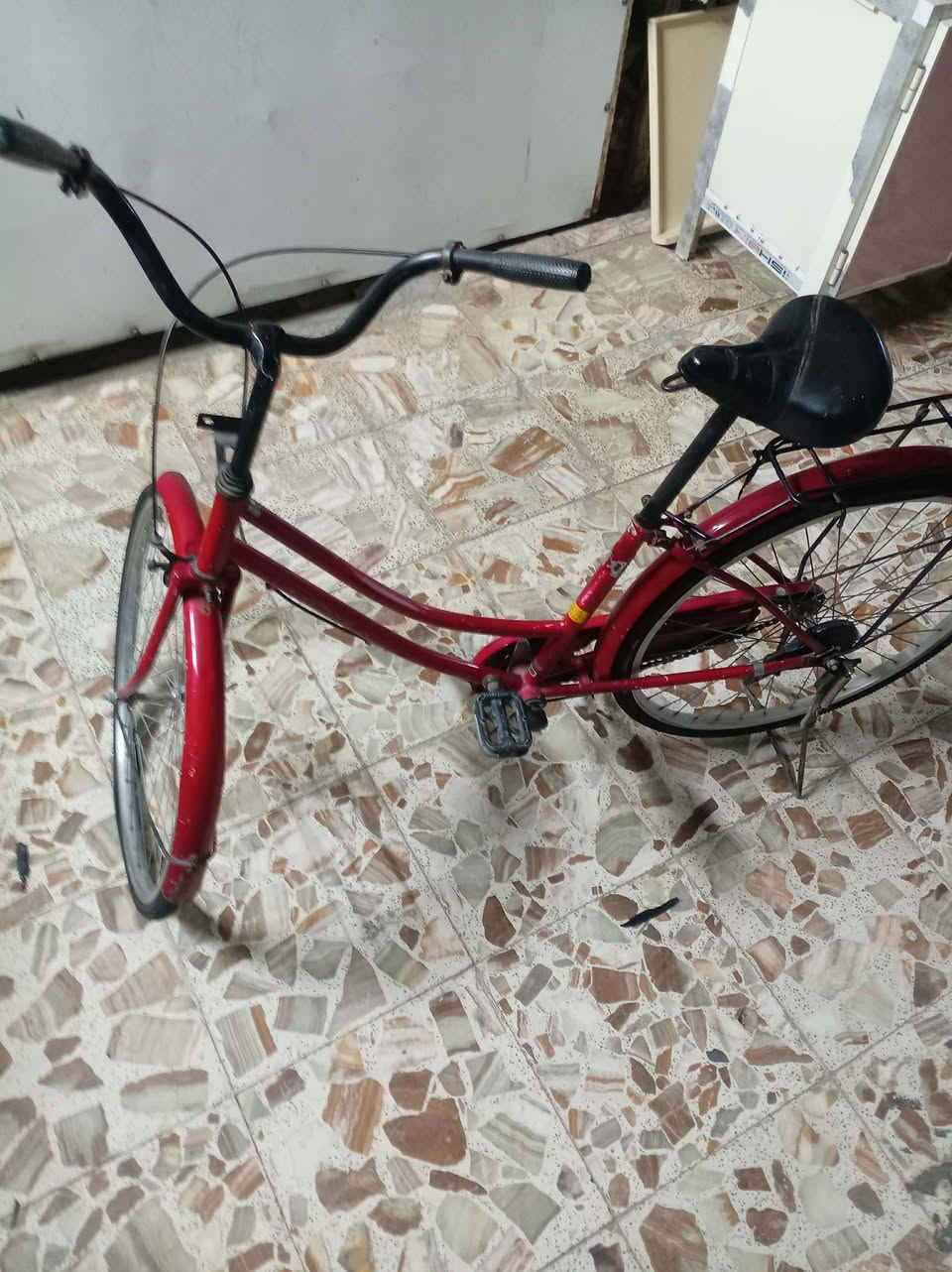 بايسكل للبيع حجم 26 جديد مستخدم قليل رقم لهاتف ***********
