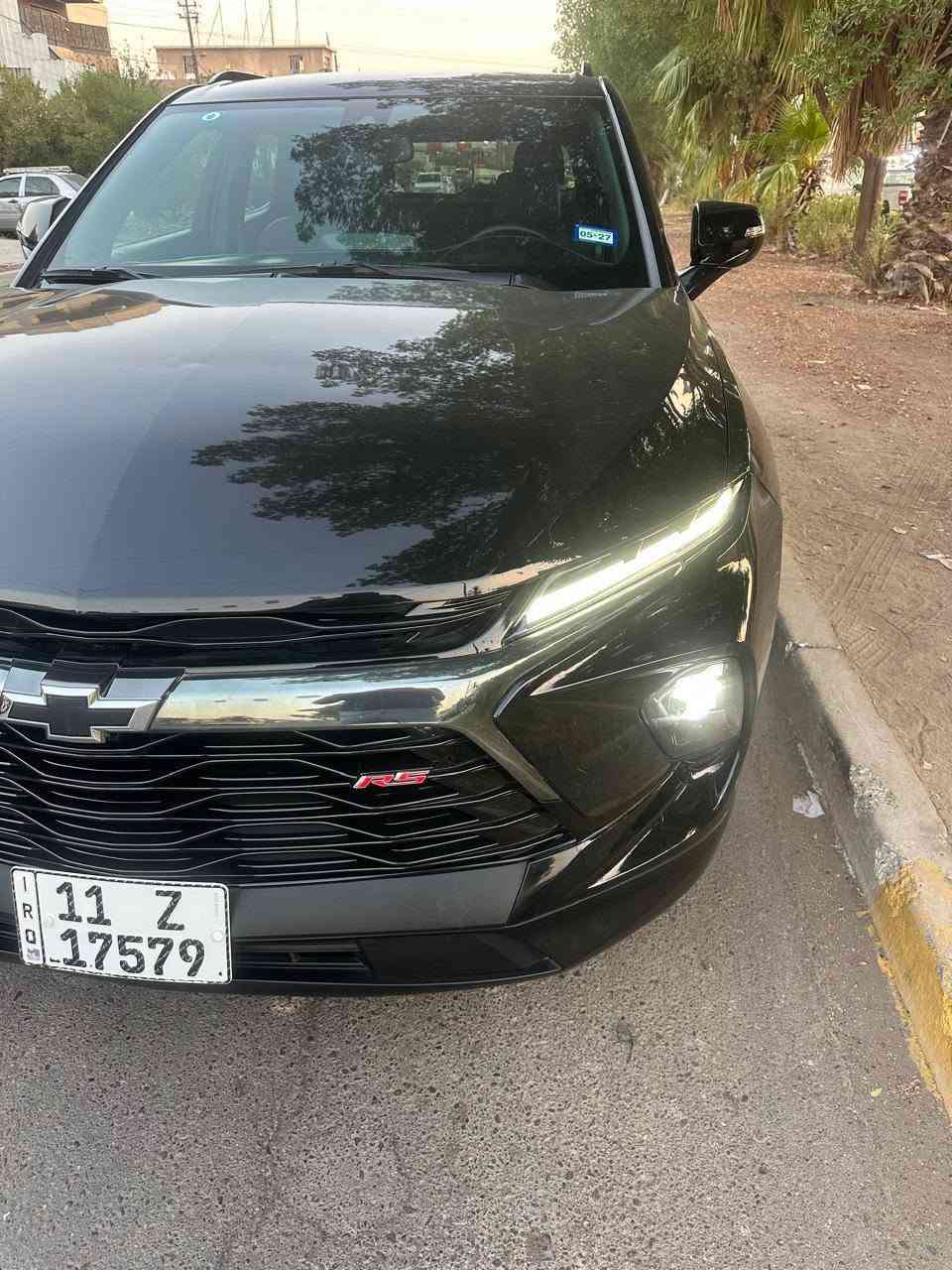 السلام عليكم بلايزر موديل 25   6سلندر   رقم بغداد شهداء وكاله عامه تريد او عقد مروري مواصفات RS فول الفول عده فتحه مواصفات بصمه تشغيل عن بعد رادارات امامي خلفي جلد لونين بلادي قطعتين تبريد شاحن واير ليس كشنات تدفه تبريد هند بريك بصمه كيجات دجتل شاشه كبيره مايحتاج اذكر مواصفات RS  حادثه فقط ربع بنيد صبغ بدون دواخل وباب بيه شويه بارد لا دواخل ولا شي  ماشيه 16  مكان سياره بغداد السعر 185 ما اعتقد اكو هيج سعر الإتصال على الرقم ***********
