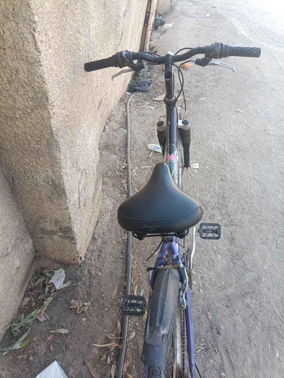 سلام عليكم بايسكل جاهز بريكات خلفي ومامي كيوره شغلات خلفي ومامي ويال انضاف بايسكل نضيف كلش تايرات جوابه كله بلادي بي لبايدر يلعب شويه   ياباني مو صيني اصلي حجم٢٦ السعر ٦٠وبيه مجال مكاني بغداد شعله ***********
