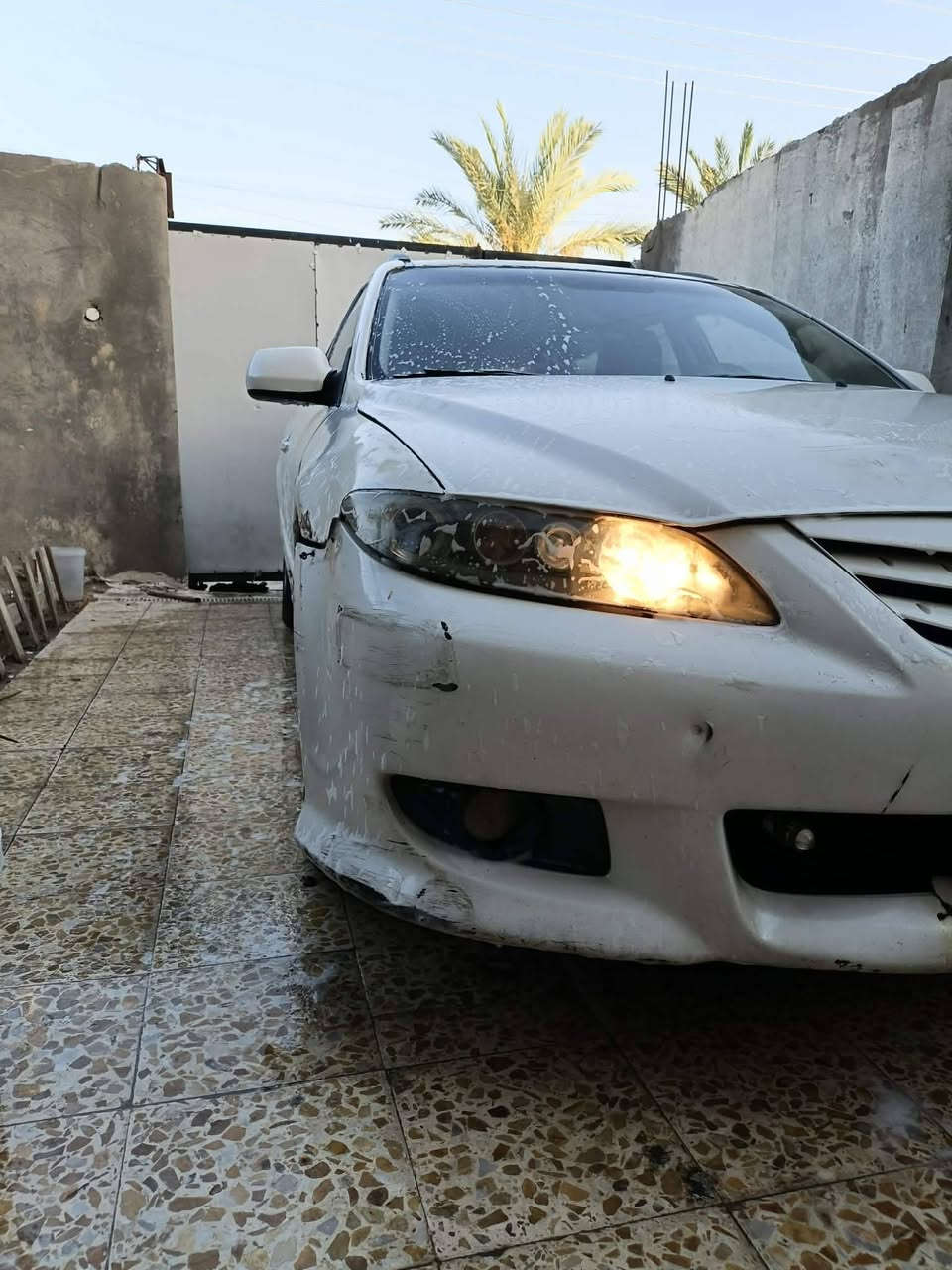 السلام عليكم 
للبيع مازده زوم 6ستيشن
محور محرك وكير كامري 1.8
رقم ذي قار جديد سنويه 2031 تنتهي
السياره شغاله بس ابيع كوم حديد 
المكان البصرة شط العرب
رقم الهاتف ***********
السعر 35  وبيه مجال للطيبين

