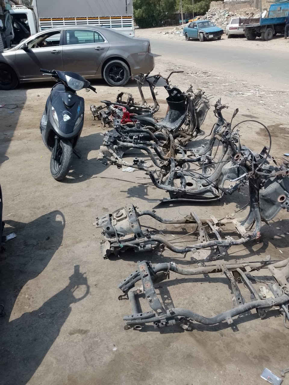 شتريد تفصيخ موجود زعفرانيه شارع معمل الغاز محل فيراتي ***********
