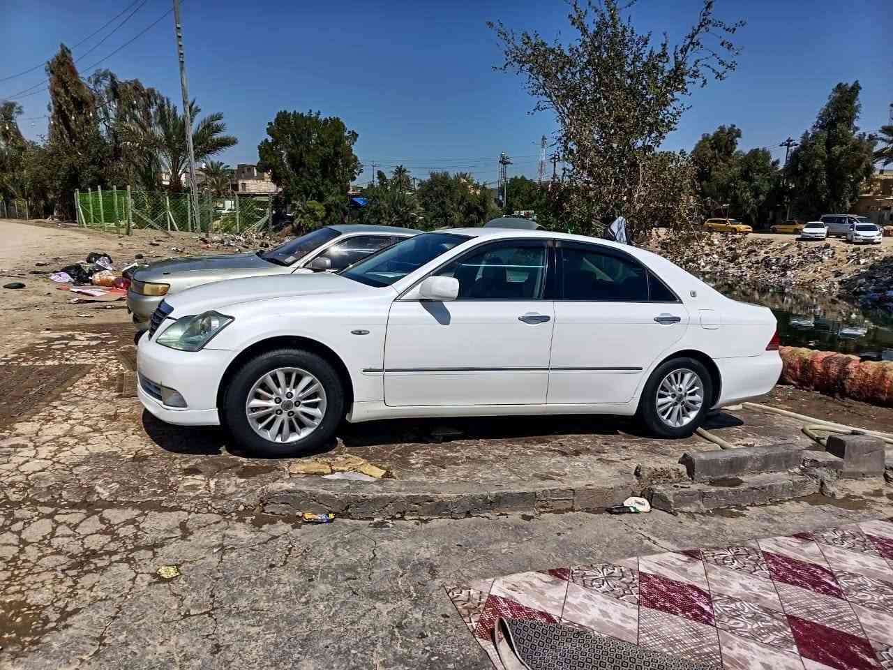 شاهينه 2004 قماره والباقي مكفول شاصي80مكينه3000بغداد سنويه ما صاقطه ***********
السعر108وبيه مجال
