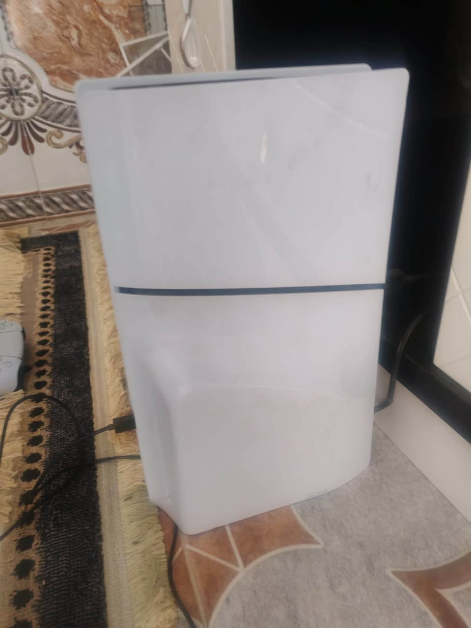 للبيع بلي 5 سلم 750 قفل
يوبي اس ويا وكم قرص 
مكان نجف راسل خاص او اتصل ***********

