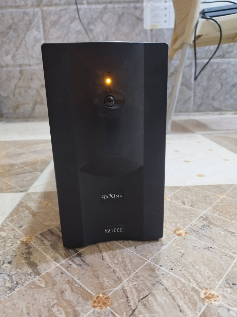 UPS 1500 • نضيف • منفذ طاقه خرب