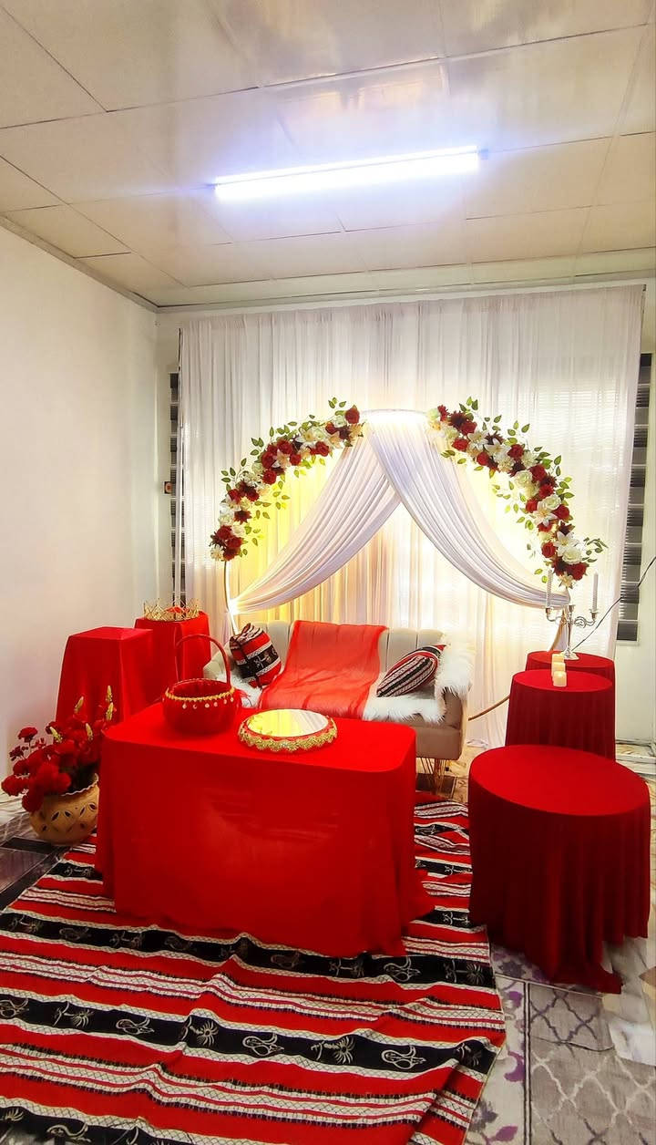 على بركة الله نعلن عن فتح الحجوزات لشهر الثامن والتاسع

#كوشات_و استوديو العز - Stodio al az 
     ***********
