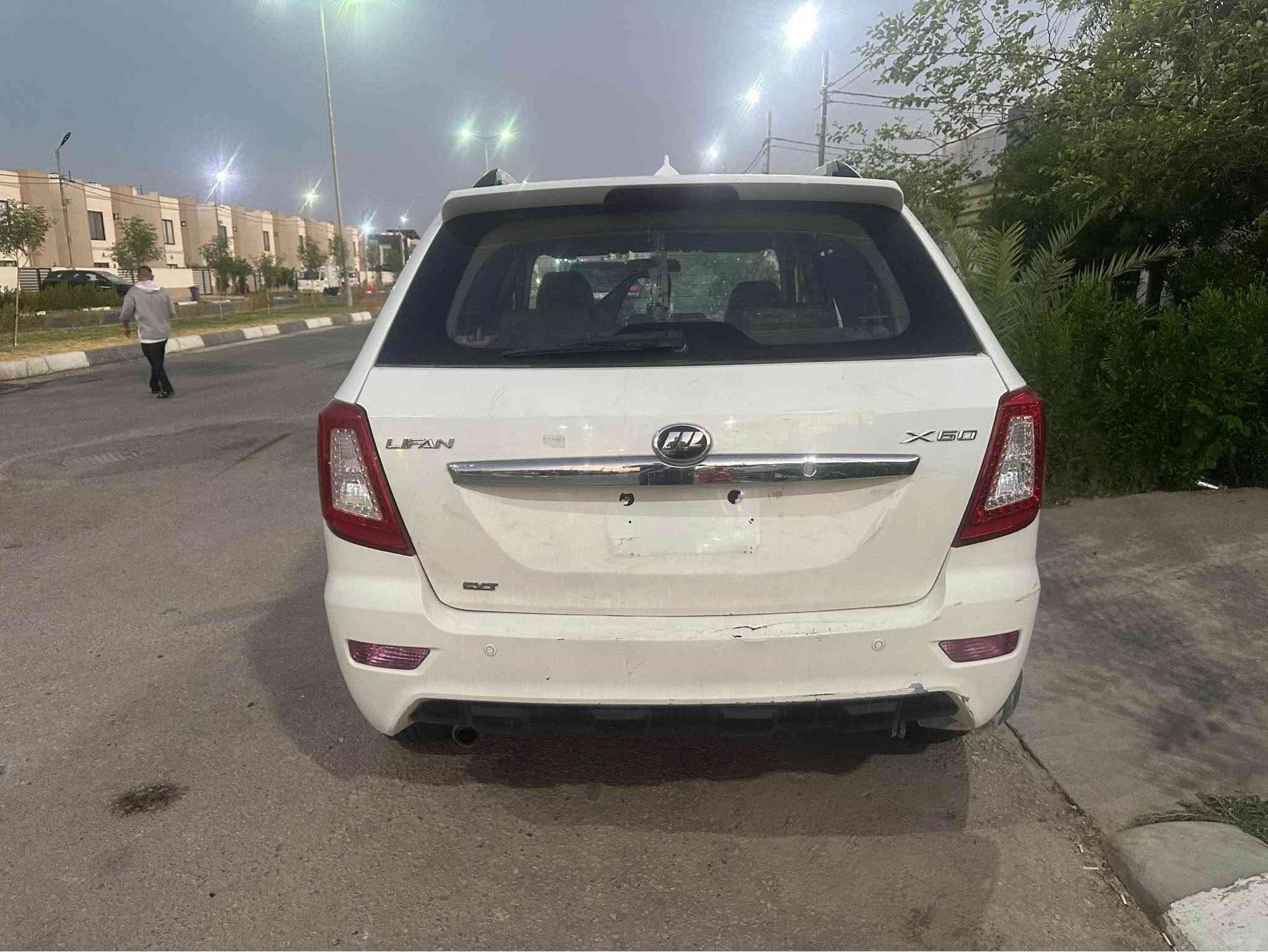ليفان X60 صيني موديل ٢٠١٦ رقم بغداد اللون ابيض السعر ٤٥ وبيها مجال
*********** ناصرية, ذي قار
