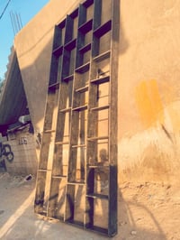 رف • ارتفاع ٢م • طول ٤م