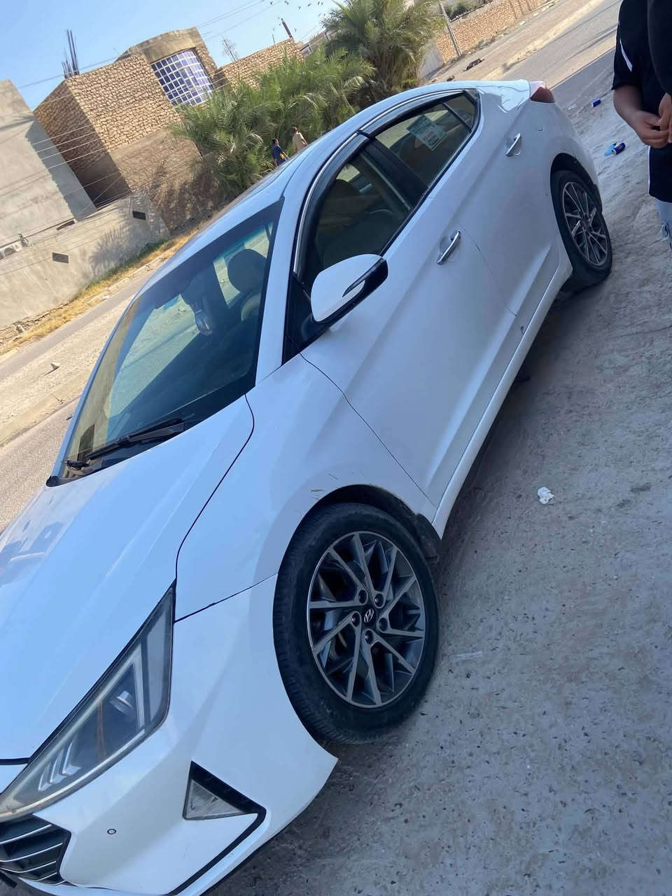 النتره 19شكل 20فول مواصفات
فتحه بصمه 
قطعتبن تبريد 
داخل صاج 
بسمي نحويل ثاني يوم للبيع او مراوس
*********** السعر 128وبيها مجال
