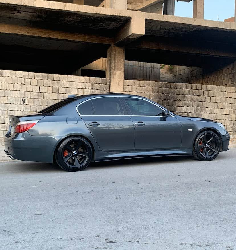 فرۆشتن و گۆرینەوە       bmw جۆری e60                   مۆدیل ٢٠٠٩ مەکینە ٥٣٠ نۆزل کورتی ٦ پستۆن  گیرو مەکینەو تەقەو رەقە و تەرتیبات بە شەرت       کوشن کارەبایی کوشن خەزن      شاشە گەورە قەپات مواسەفات  کامل مەسروفوو جوانکاریو سیرڤسی بۆ کراوە  بیلادی ٥ پەردە گیر کۆبرا        بۆ زانیاری زیاتر پەیوەندی بکە بەو ژمارە تەلەفۆنە *********** Singapore

