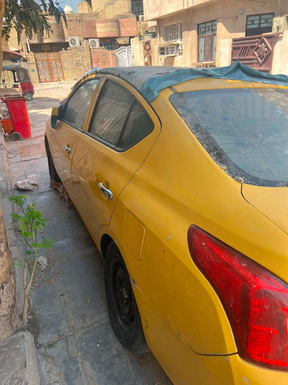 سلام عليكم سني هندي موديل 19 رقم بغداد بيها عطل بس الكير  سعرها 65  وهذا رقمي ***********
