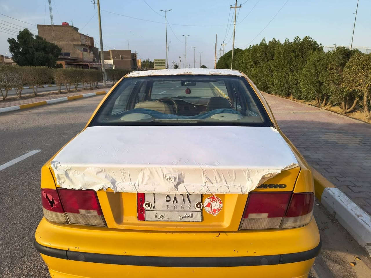 سمند مديل ٢٠١١للبيع السعر ٢٠وبيه مجال قليل
كير ومكينه مابيهن شي كهربائيات شغاله راعيه موجود 
خاص مفتوح او اتصل ***********
