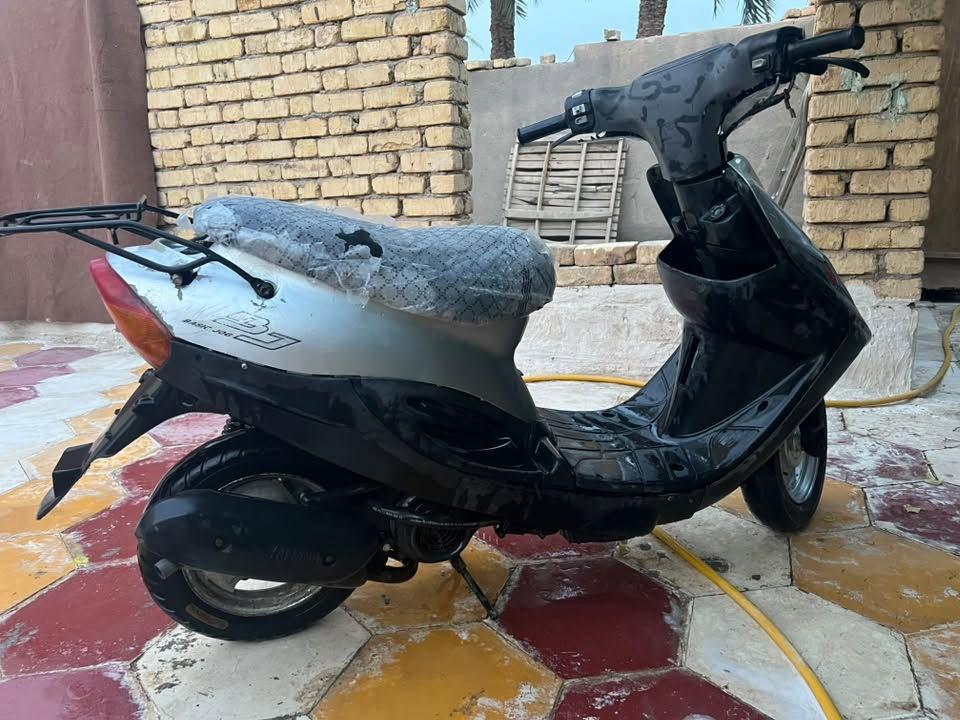 دراجه بيجي للبيع
المحرك مفتوح مره وحده 

محرك صوته ناعم 

بلاديه ع حطتها 

كهربائيات كلها شغاله 

شارات يمين فقط اليسار عوزها كلوب فقط 

السعر ٢٠٠ قفل مابيها ٢٥٠ دينار 

المراسله واتساب *********** 

ملاحظه 

الدراجه كلها بلاديه ع حطتها مابيها شي متغير
