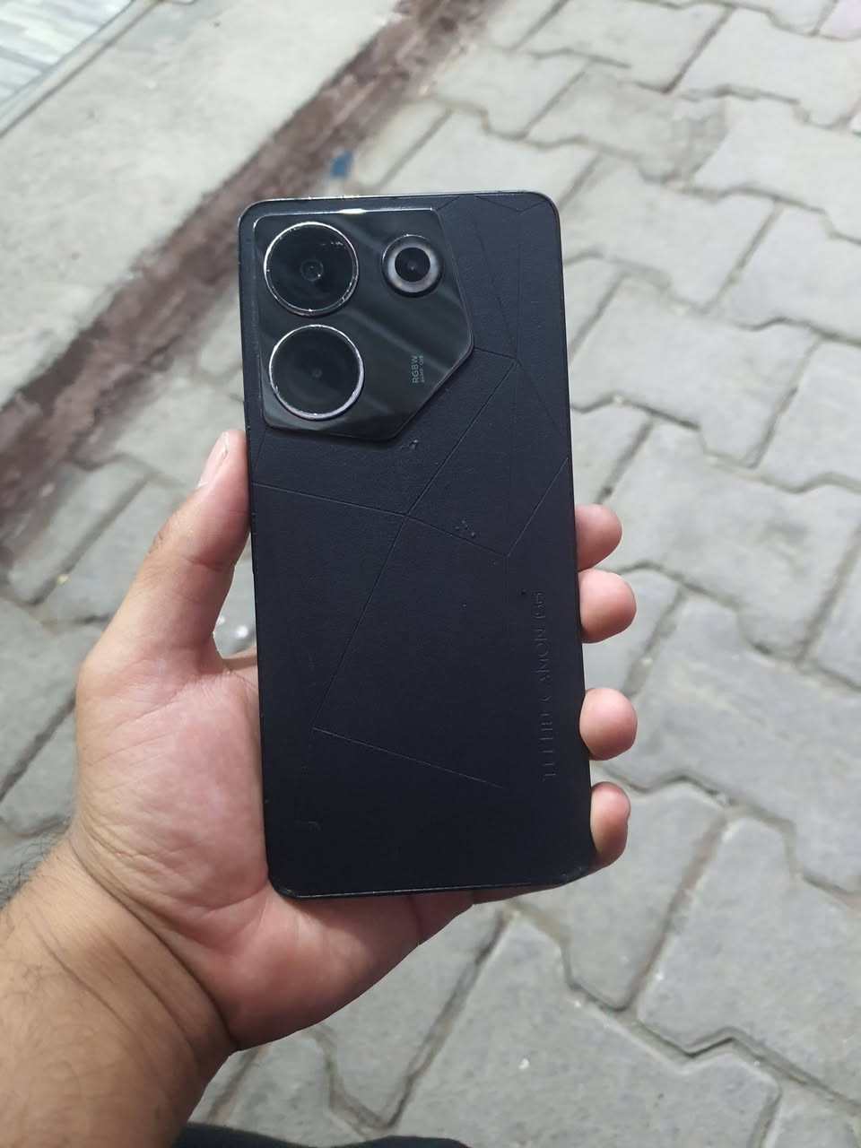 السلام عليكم زبائن مركز الثقة 😍😍
Tecno camon 20 pro 5g 📱
شاشة اموليد ١٢٠ هيرتز😍 
ذاكرة ٢٥٦ عشوائية ٨😍
معالج قوي خاص بالالعاب دايمنستي ٨٠٢٠📱
ضهر جلد وبي لاصق حماية شاشة😍
نظافة ٩٠ بالمية ✅
مبدل شاشة اصلي تدعم بصمة مدمجة ✅
ومبدل بطارية اصلية ✅
السعر ١٦٠ 😍
العنوان : جسر_ديالى_القديم_شارع_٧٠ 
اتصال واتساب: ***********

