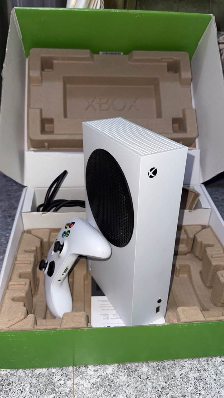 🔥 للبيع | Xbox Series S + UPS 🔥
🎮 Xbox Series S
• 512GB SSD

• يد تحكم أصلية

• بطارية قابلة للشحن مخصصة ليد Xbox

• نظيف وحالة ممتازة

⚡ UPS Star Power (بطارية جديدة)

• 1500VA

• نظام ECO Power

💰 السعر: 415,000 دينار عراقي

📍 المكان: ديالى او بغداد 

📩 للاستفسار والتفاصيل: واتساب 

***********
